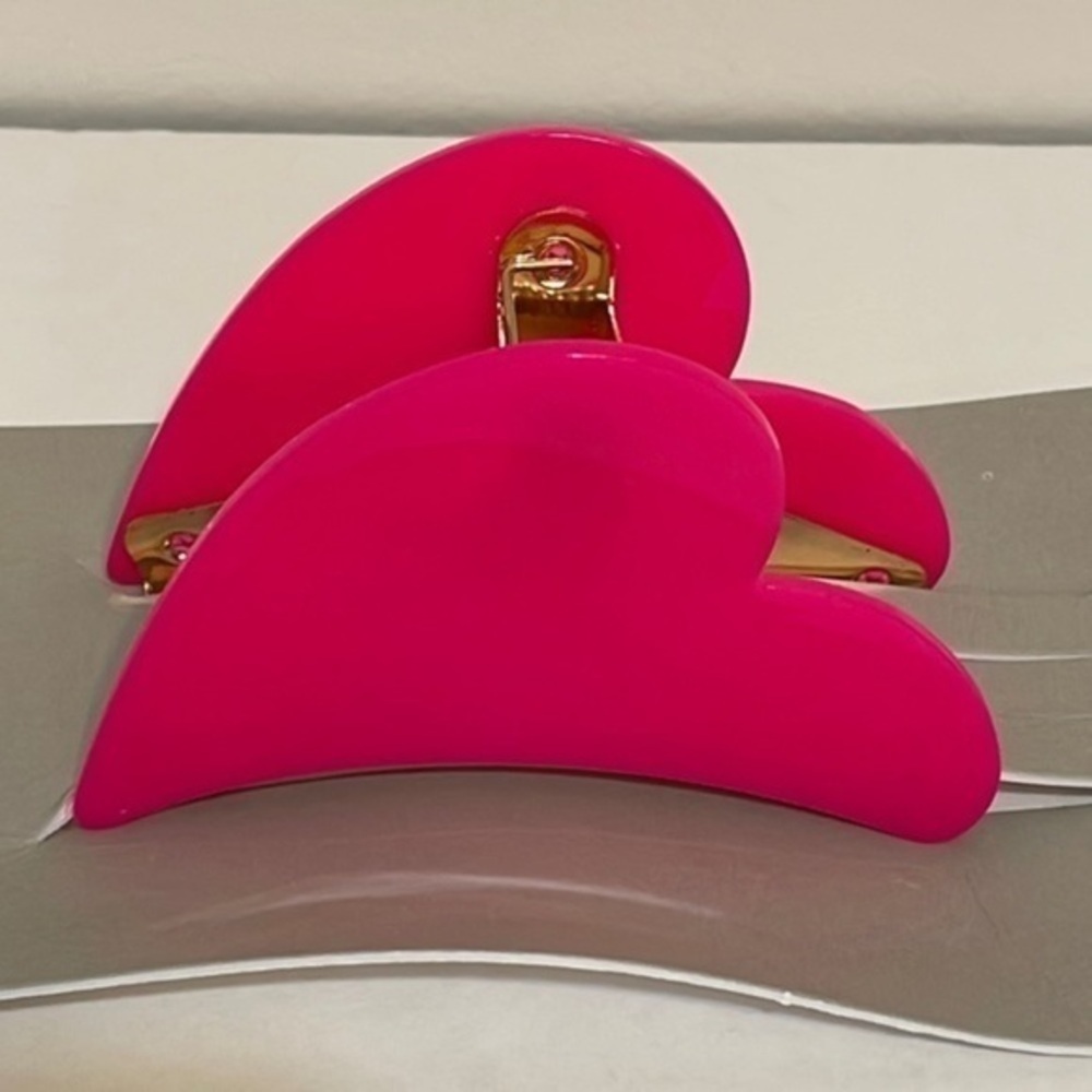 BP. Pink heart hard plastic gold tone hair accessory clip NWT